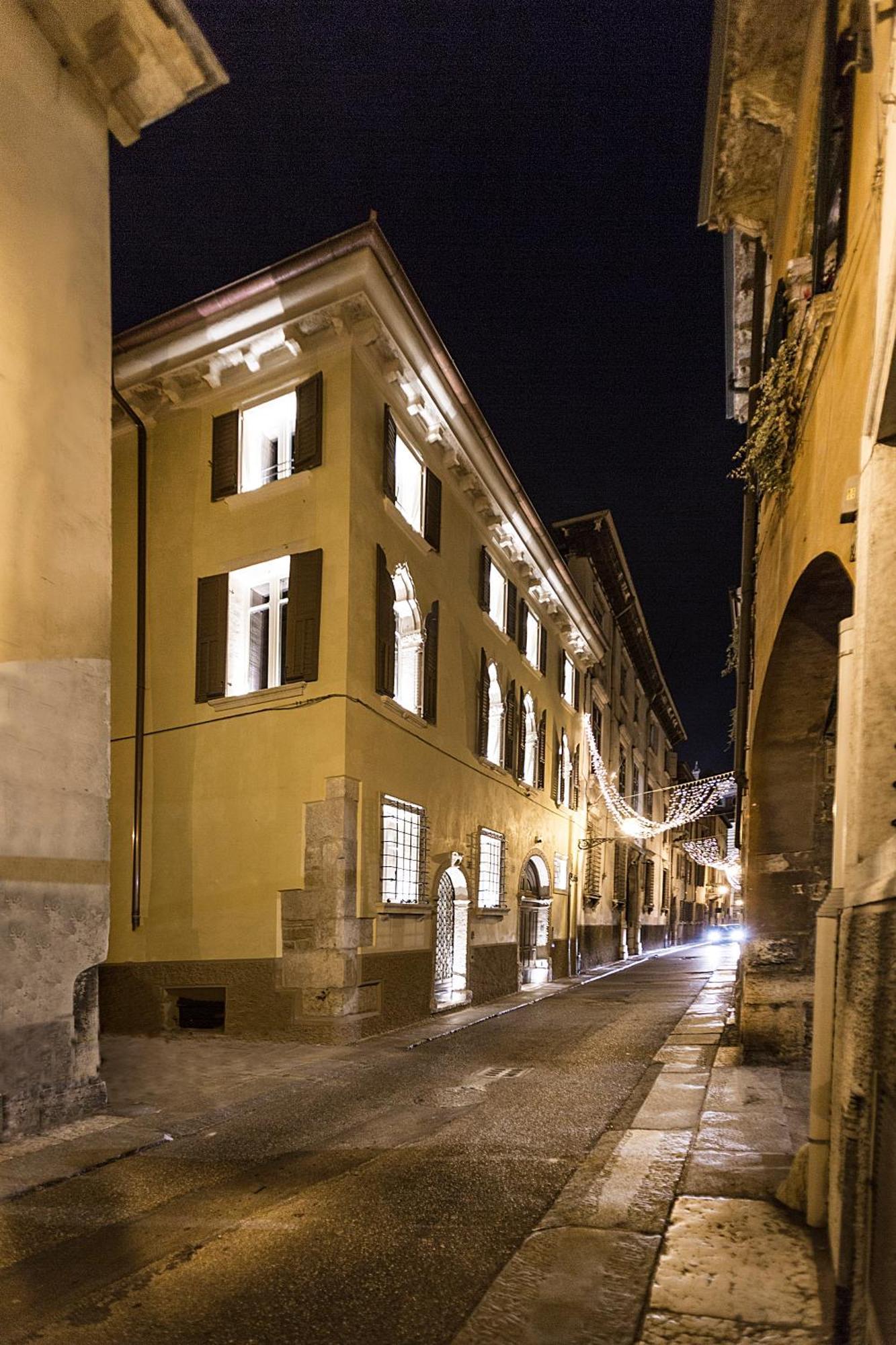 Residenza Palazzo Brenzoni Apartment Verona Exterior foto