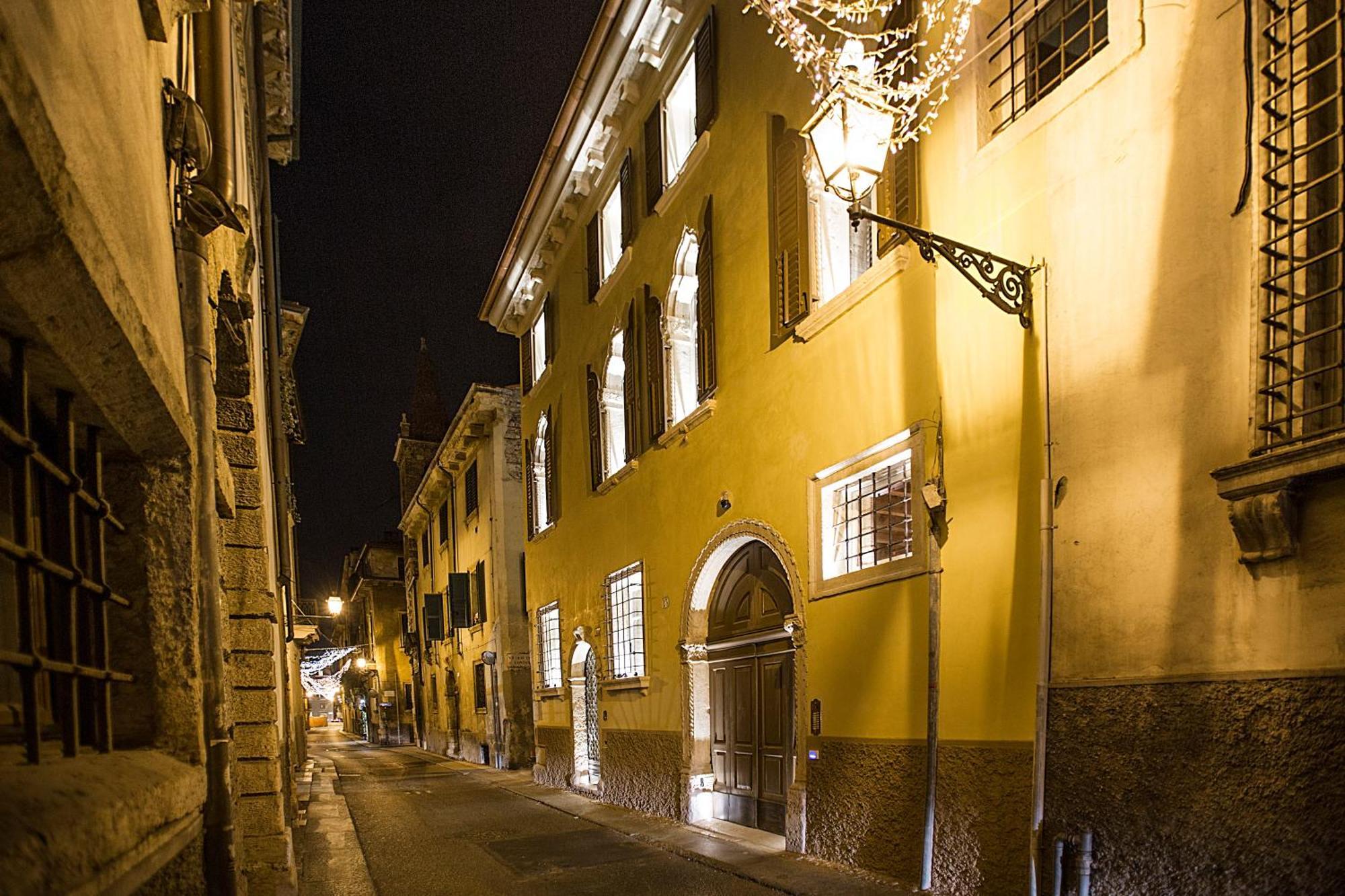 Residenza Palazzo Brenzoni Apartment Verona Exterior foto